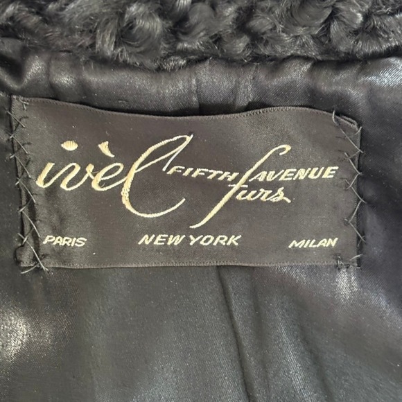 Vintage Custom Persian Lamb Broadtail Coat 1950s? Large? Bell Sleeves Mid Length - Picture 16 of 16